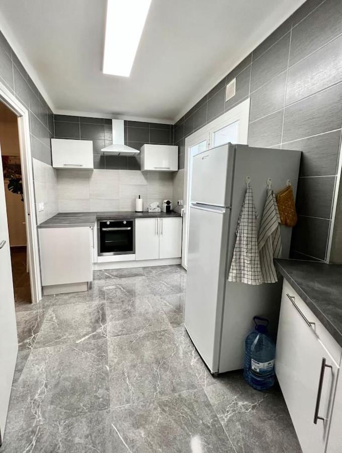 Amplio Apartamento Tranquilo Cerca De La Playa Roses Exterior foto